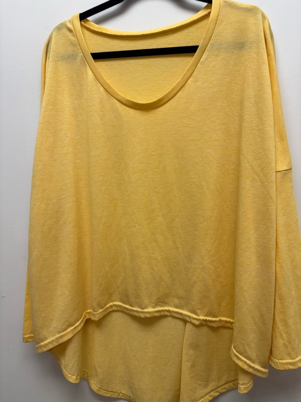 4 for $25 💛 Layered Hem Long Sleeve Top Approx Size 2X–3X 💛 - Picture 4 of 5